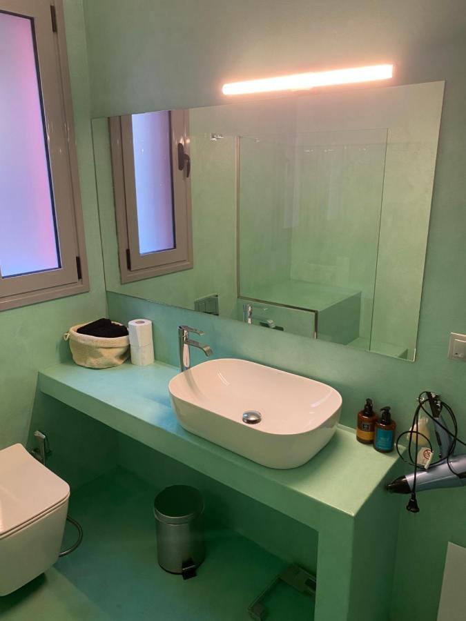 Bespoke House Athens Aparthotel ภายนอก รูปภาพ