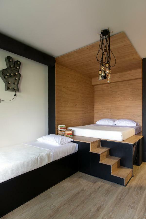 Bespoke House Athens Aparthotel ภายนอก รูปภาพ