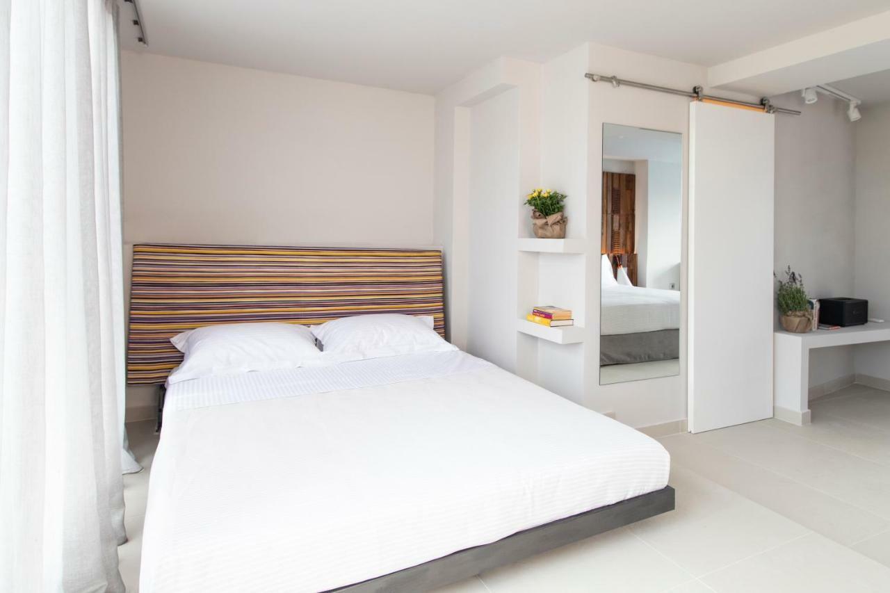 Bespoke House Athens Aparthotel ภายนอก รูปภาพ
