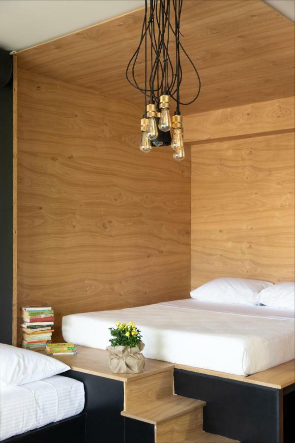 Bespoke House Athens Aparthotel ภายนอก รูปภาพ
