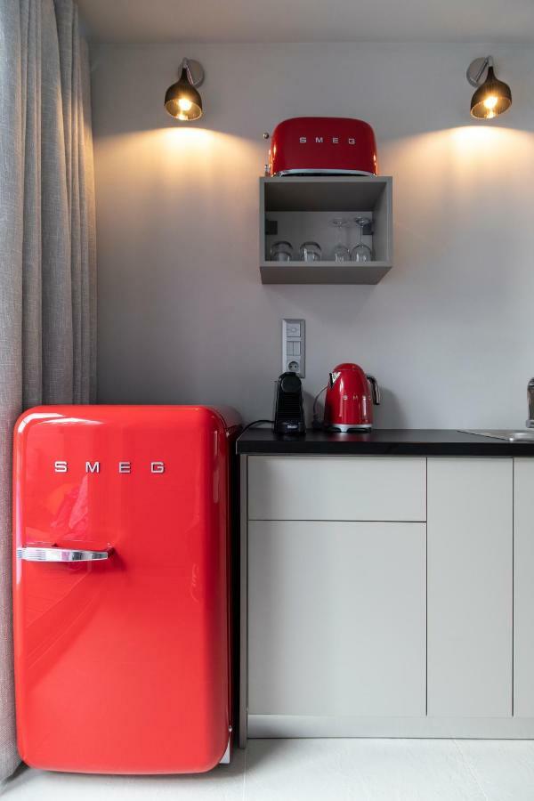 Bespoke House Athens Aparthotel ภายนอก รูปภาพ