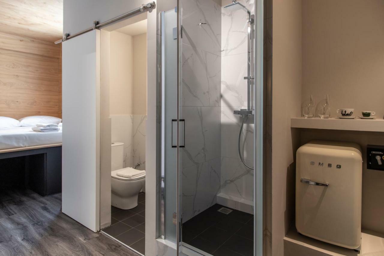 Bespoke House Athens Aparthotel ภายนอก รูปภาพ