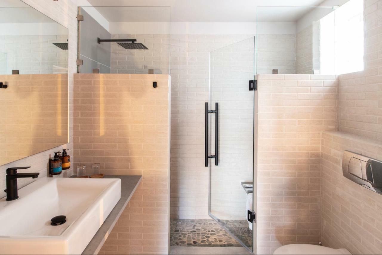 Bespoke House Athens Aparthotel ภายนอก รูปภาพ